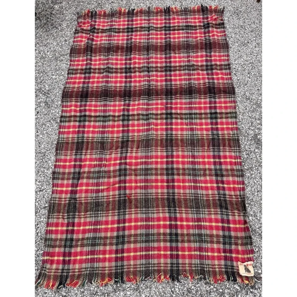 VTG All WOOL Made In Scotland BLANKET / THROW / TRAVEL RUG-SCOTTIE DOG LABEL